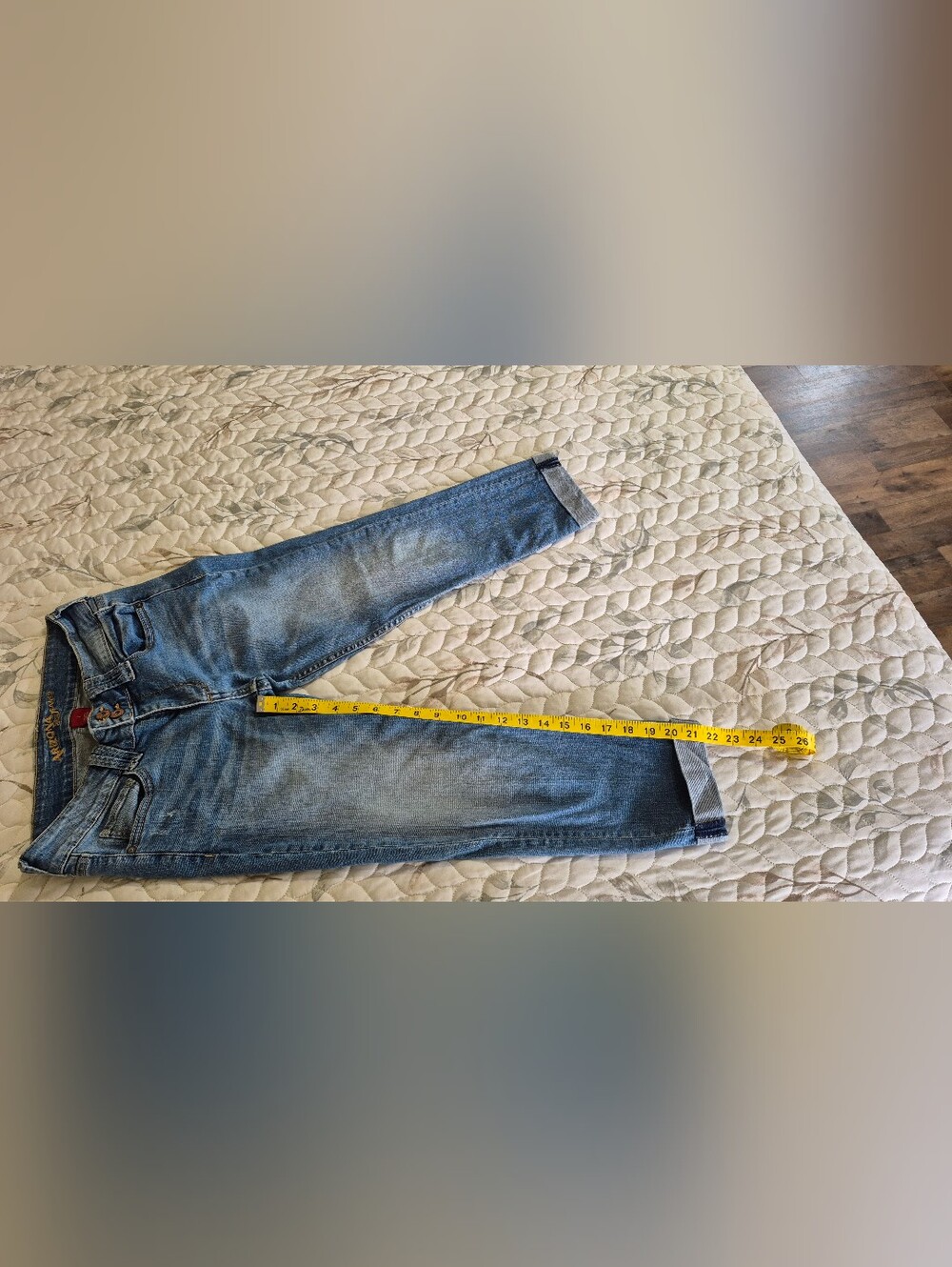 Junior's Light Blue Cropped Cuffed with Subtle Fade - Picture 2 of 6